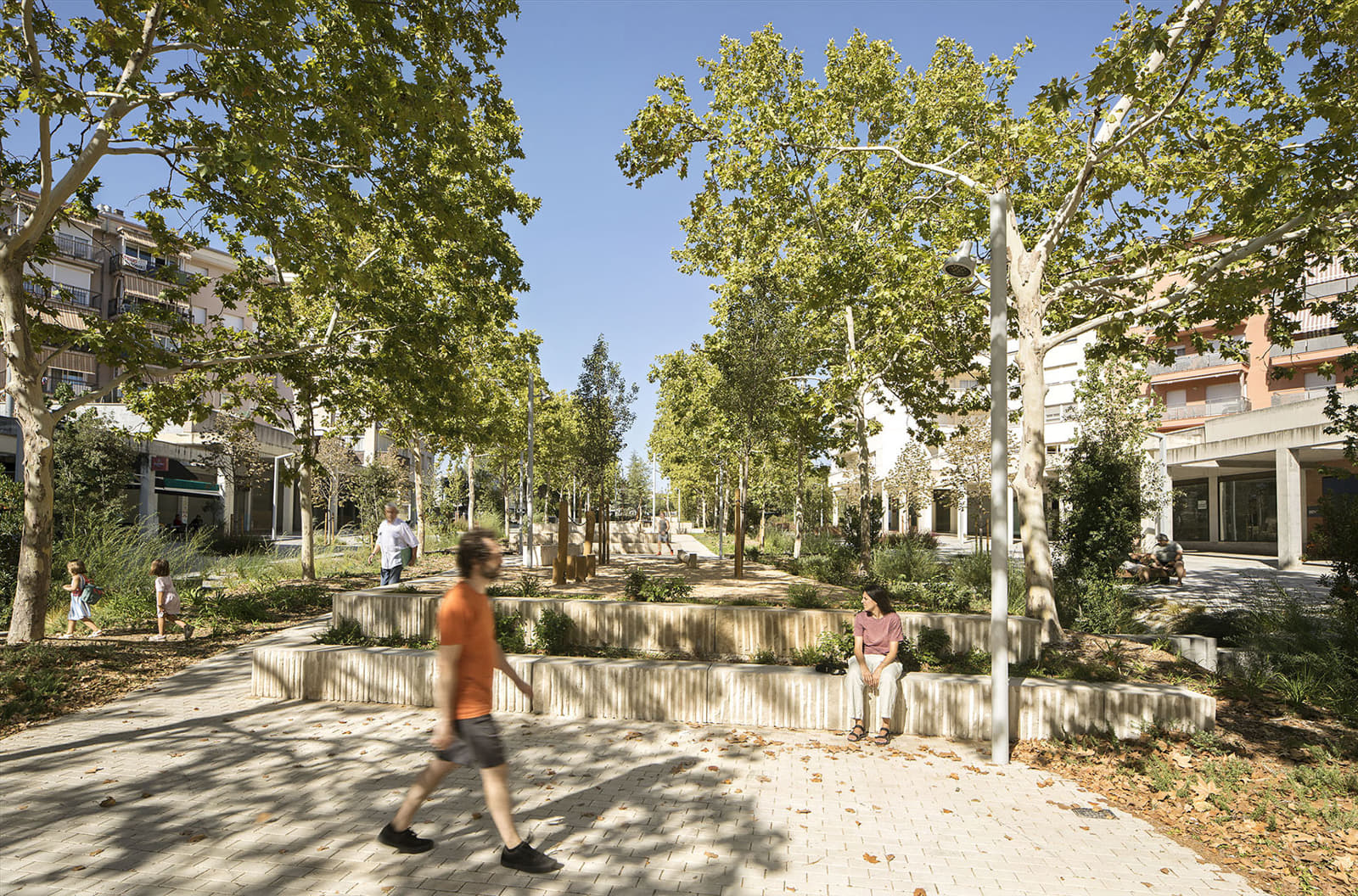 Archisearch Reurbanization of the northern stretch of the Rambla de la Girada in Vilafranca del Penedès | by Batlleiroig Arquitectura