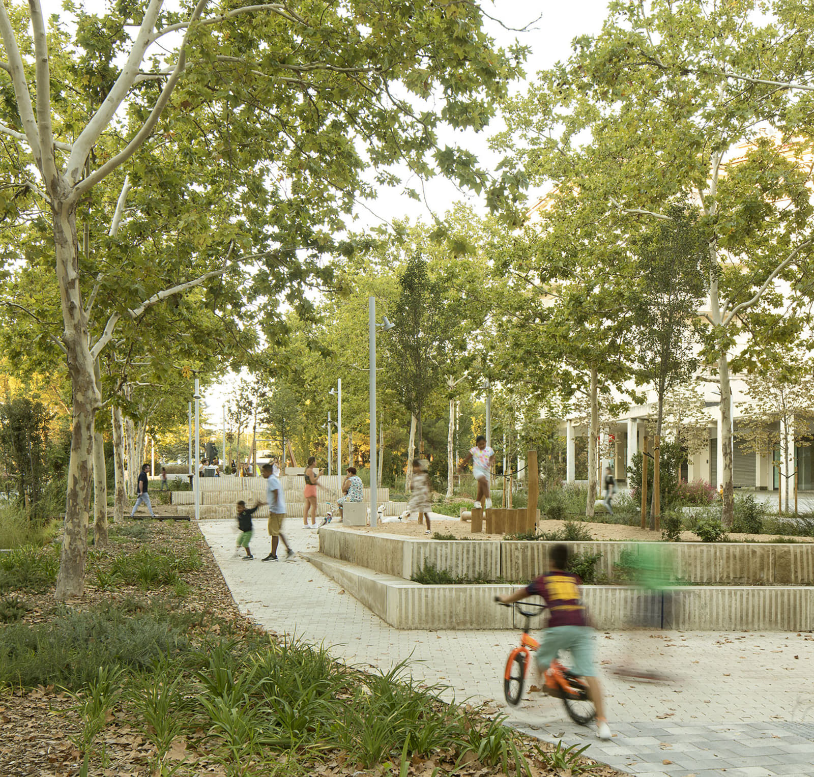 Reurbanization of the northern stretch of the Rambla de la Girada in Vilafranca del Penedès