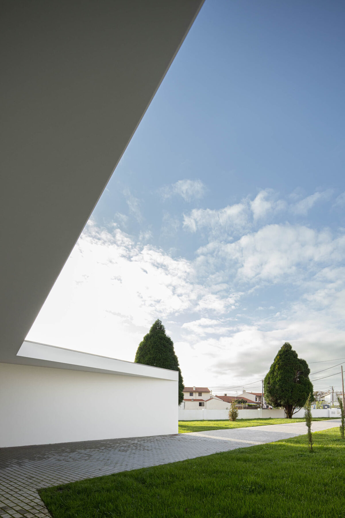 Casa Mortuária de Oliveirinha in Aveiro, Portugal | Sónia Lopes da Cruz – Arquitectura