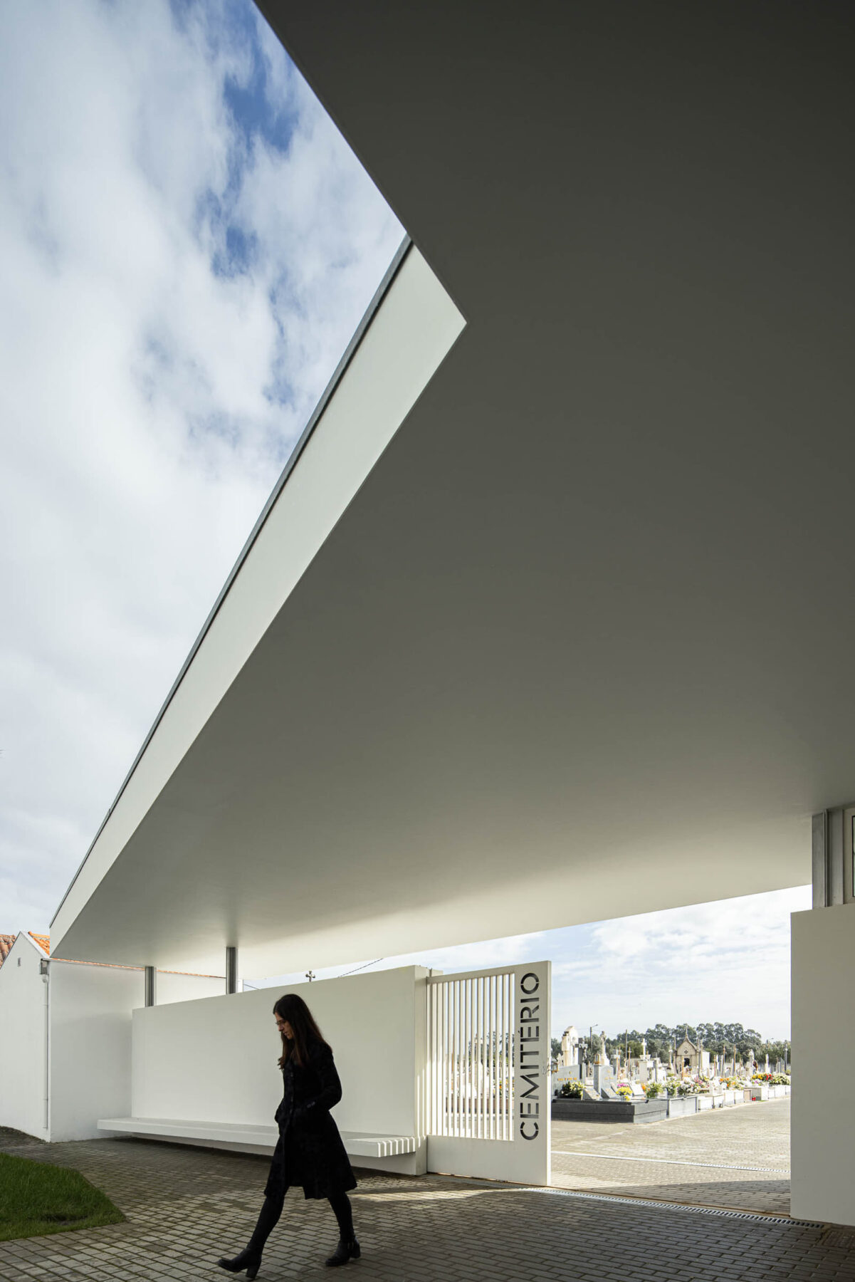 Casa Mortuária de Oliveirinha in Aveiro, Portugal | Sónia Lopes da Cruz – Arquitectura