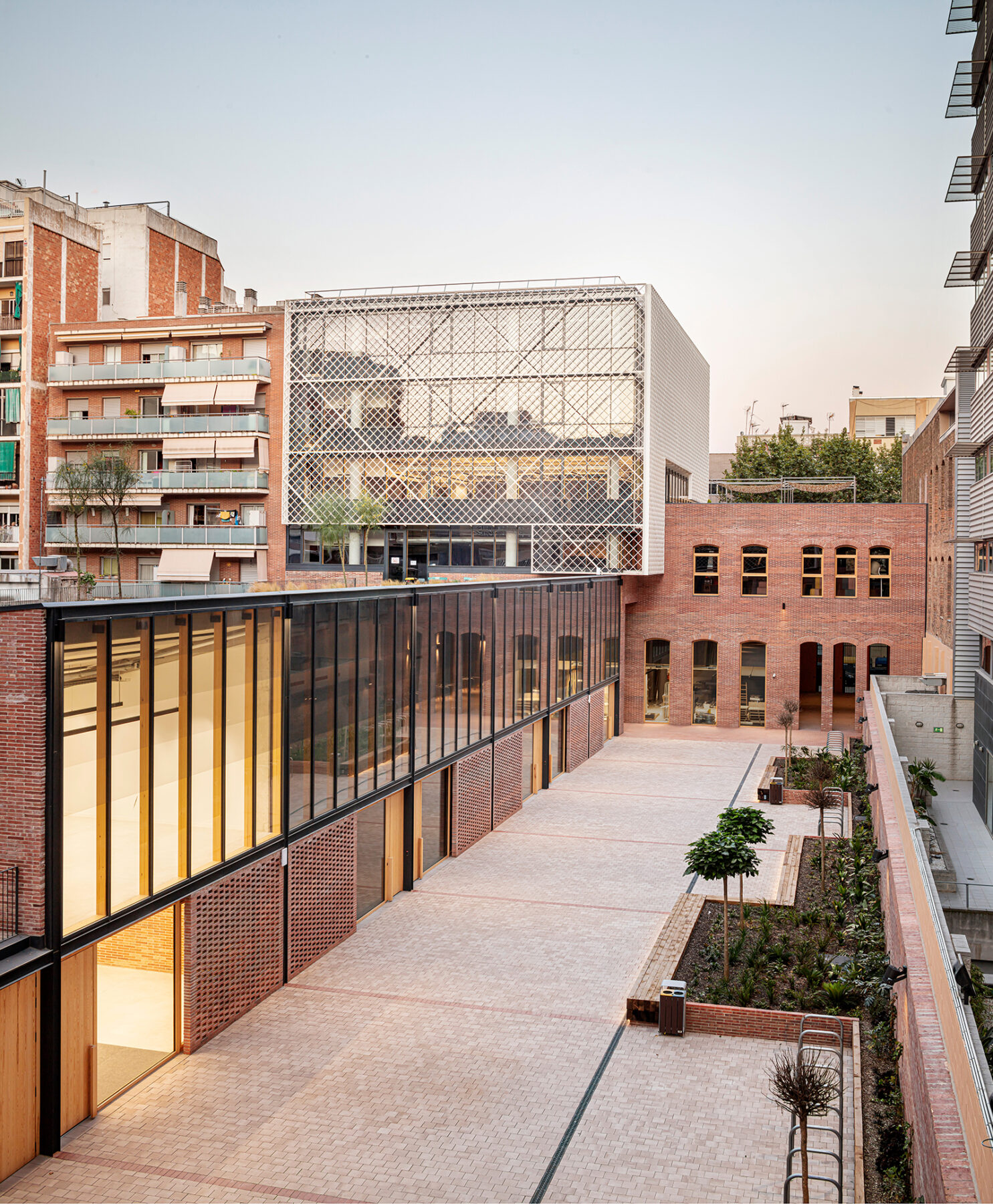 Archisearch KNEM Offices in Barcelona | by b720 - Fermín Vázquez Arquitectos
