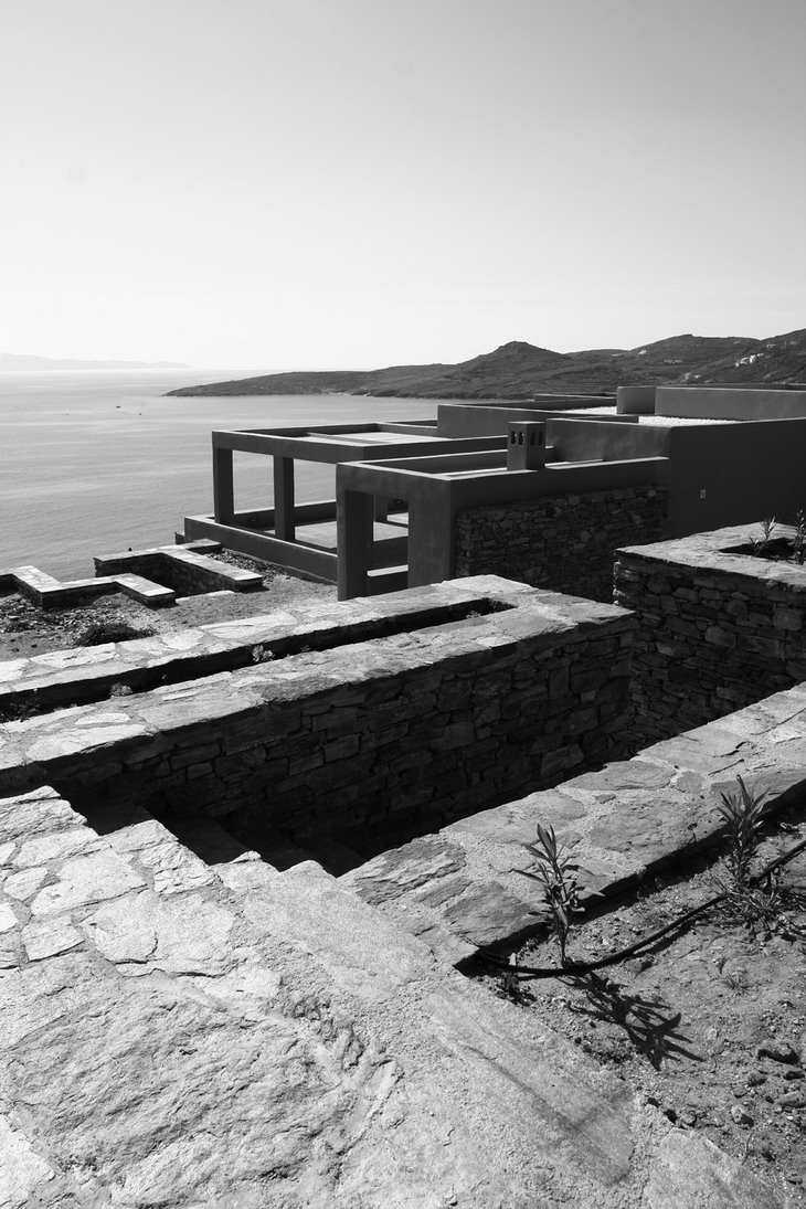 Archisearch - TWO COUNTRY RESIDENCES IN TINOS / NEFELI CAPON - MATEO PERGAMIAN 